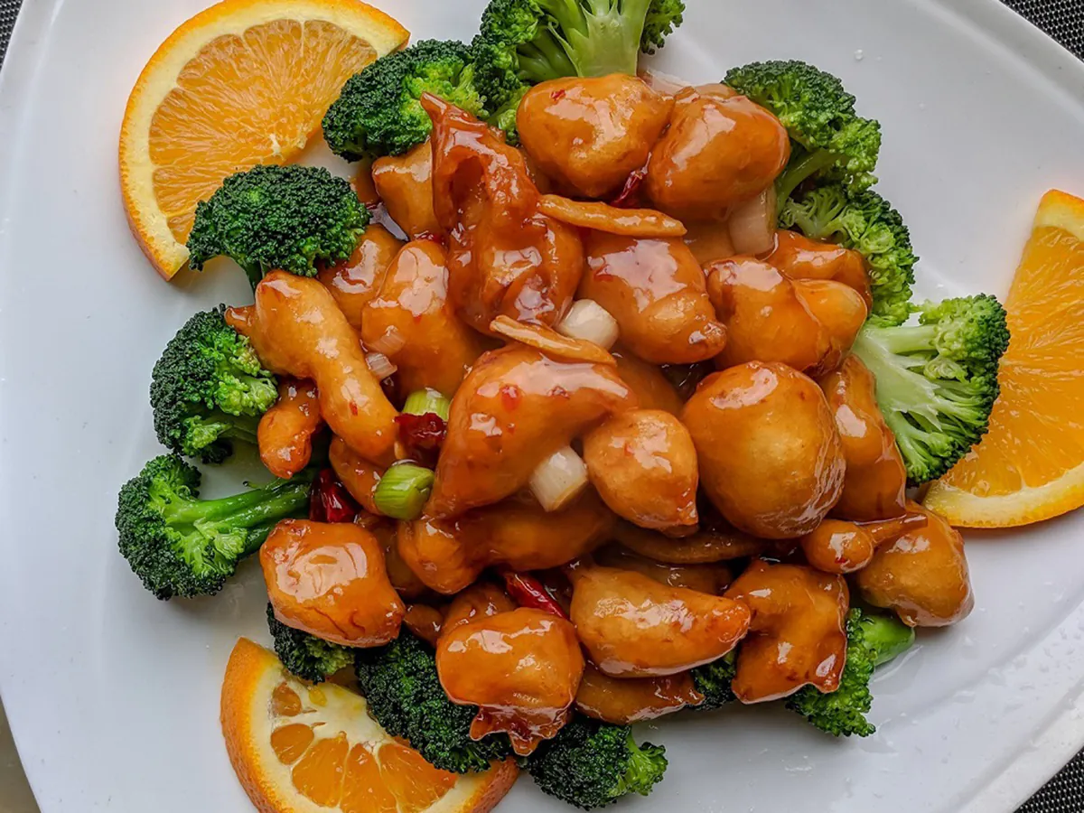 Orange-Chicken at Yummy Cuisine，a Chinese Restaurant in Florence